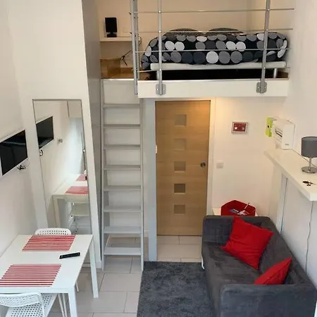 Studio Quartier Saint Jean. Centre קאין